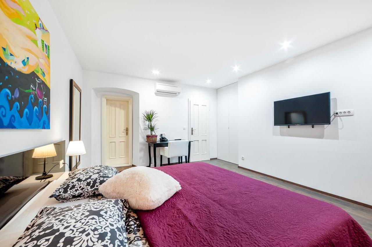 Aparment Lila Lägenhet Šibenik Exteriör bild