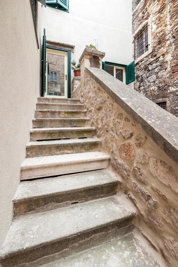 Aparment Lila Lägenhet Šibenik Exteriör bild