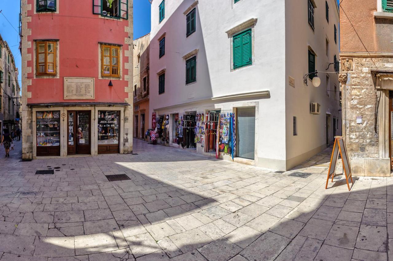 Aparment Lila Lägenhet Šibenik Exteriör bild
