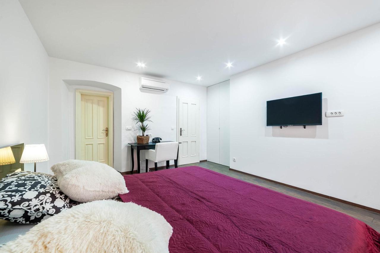 Aparment Lila Lägenhet Šibenik Exteriör bild